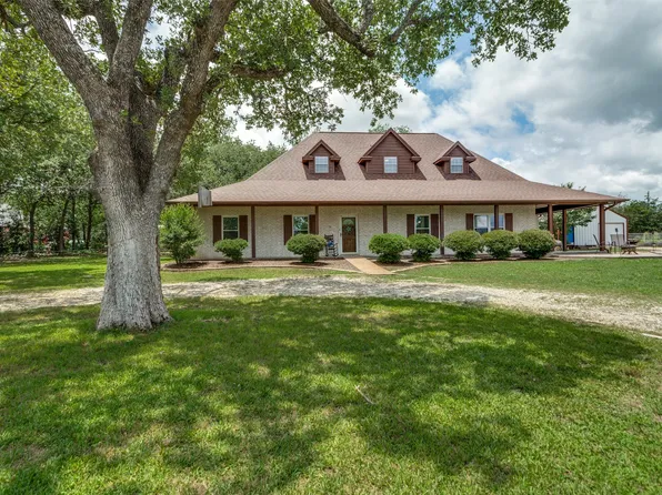 412 Paradise Canyon Cir, Paradise, TX 76073
