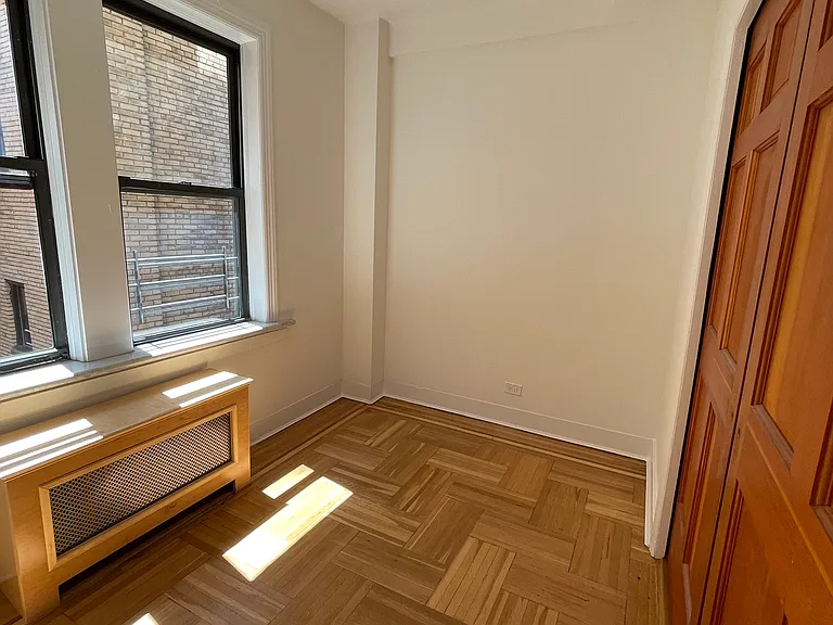 175 W 79th St #11A — Photo 16