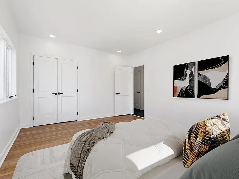 68-70 Billings Ave #2 — Photo 8