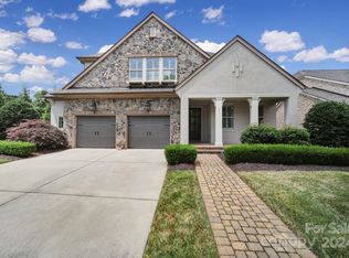 9111 Robbins Preserve Rd, Cornelius, NC 28031