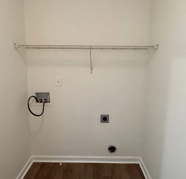 219 Luna Trl — Photo 16