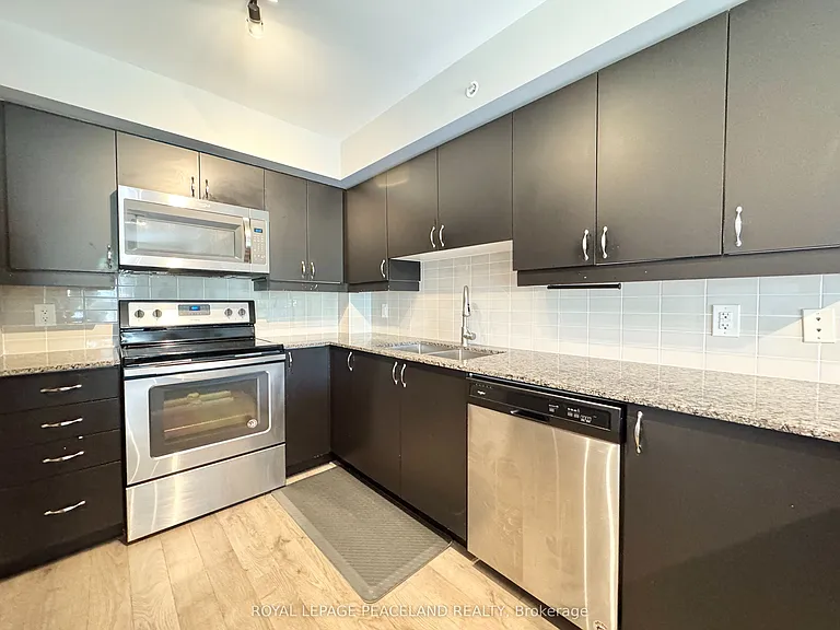 481 Rupert Ave #307 — Photo 12