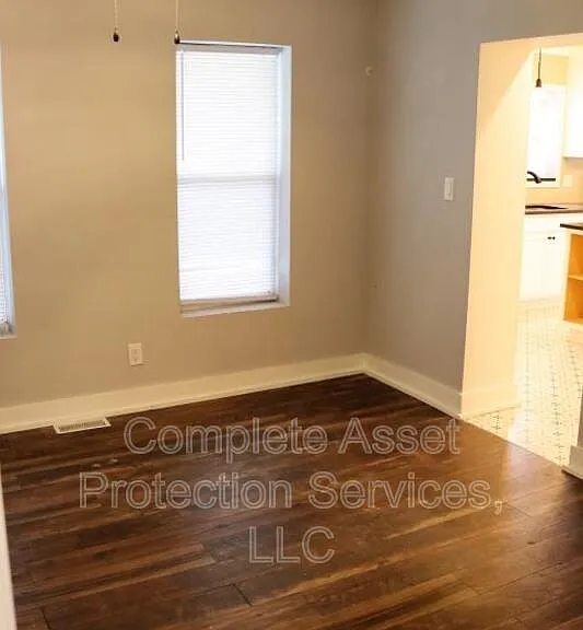 117 Columbia St — Photo 13