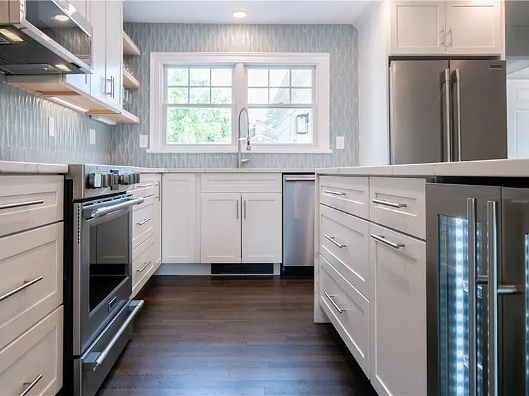 118 Ruggles Ave #101 — Photo 16