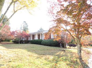 6020 Ridgeview Rd, Knoxville, TN 37918