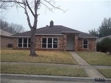1415 James St, Cedar Hill, TX, 75104