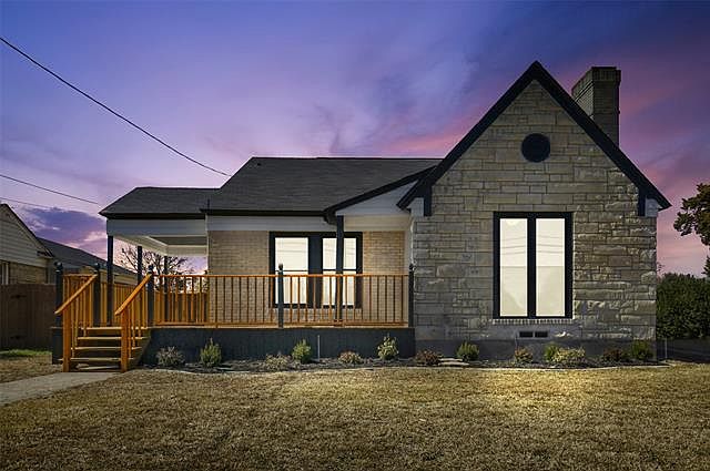 1st image of 619 N Oak Cliff Blvd