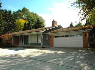 3029 Lexington Dr, Waterford, MI 48328