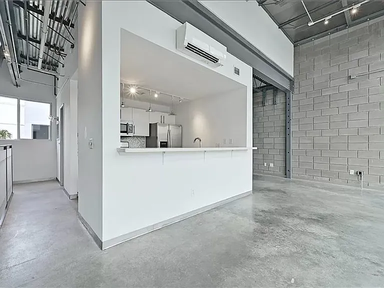 4801 S Congress Ave #F1 — Photo 19