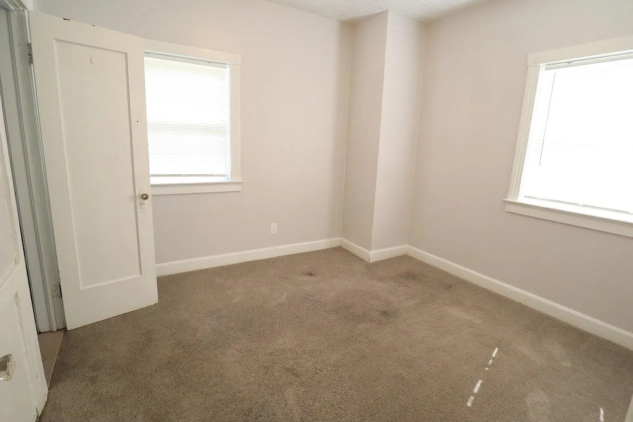 2 bed, 850 sqft, $1,100 — Photo 4
