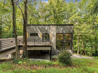 1153 Dawn View Ln NW, Atlanta, GA 30327