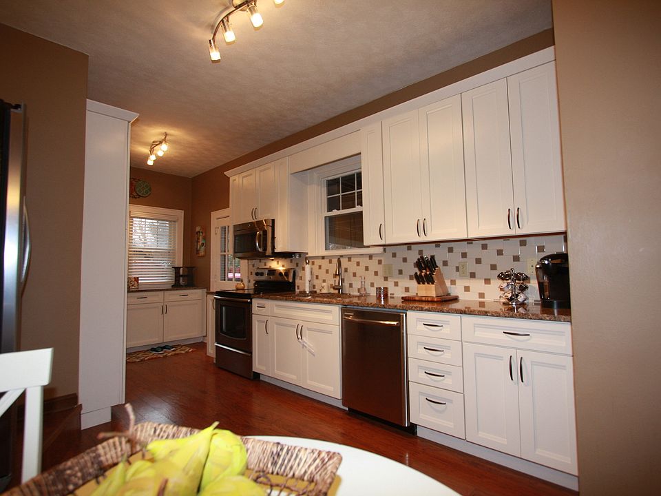 2nd image of 57 Fairfax Dr