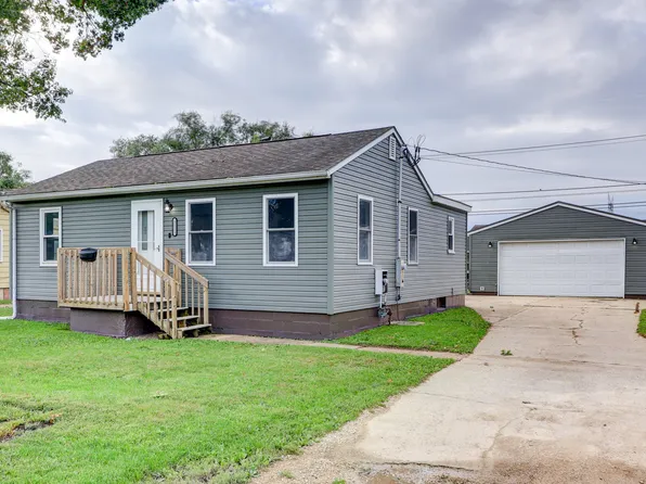 1111 W 21st St, Rock Falls, IL 61071