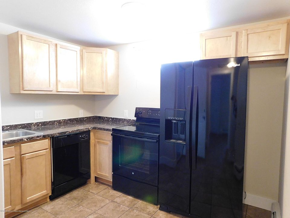 2nd image of 502 Taylor St #8