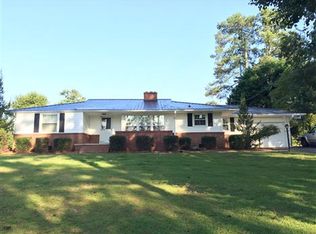 105 West Rd, Clinton, NC 28328