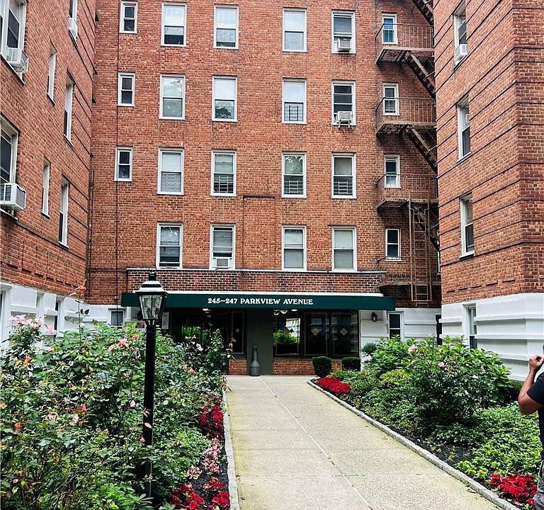 1st image of 245 Parkview Avenue #1 A
