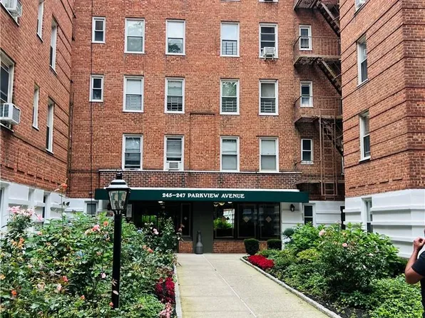 245 Parkview Avenue #1 A, Bronxville, NY 10708