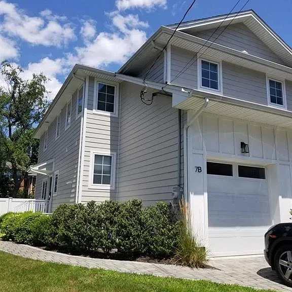 7 Lindley Ave #B — Photo 1