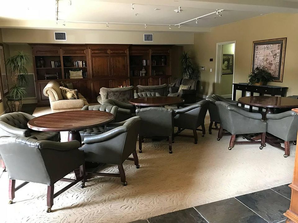 Entry Common Room