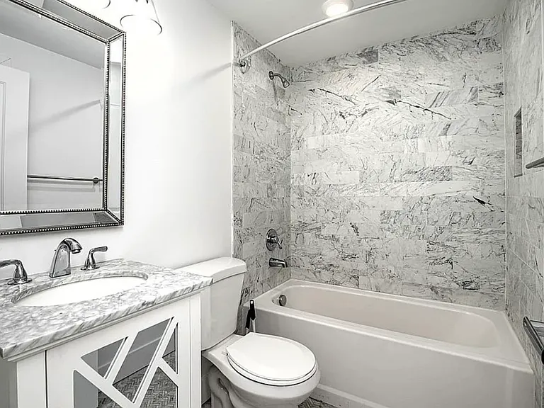 530 Rosemont Ave #B — Photo 3