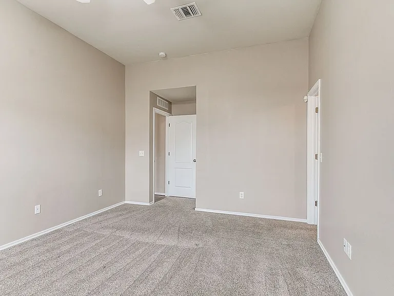 2829 NW 182nd St — Photo 9