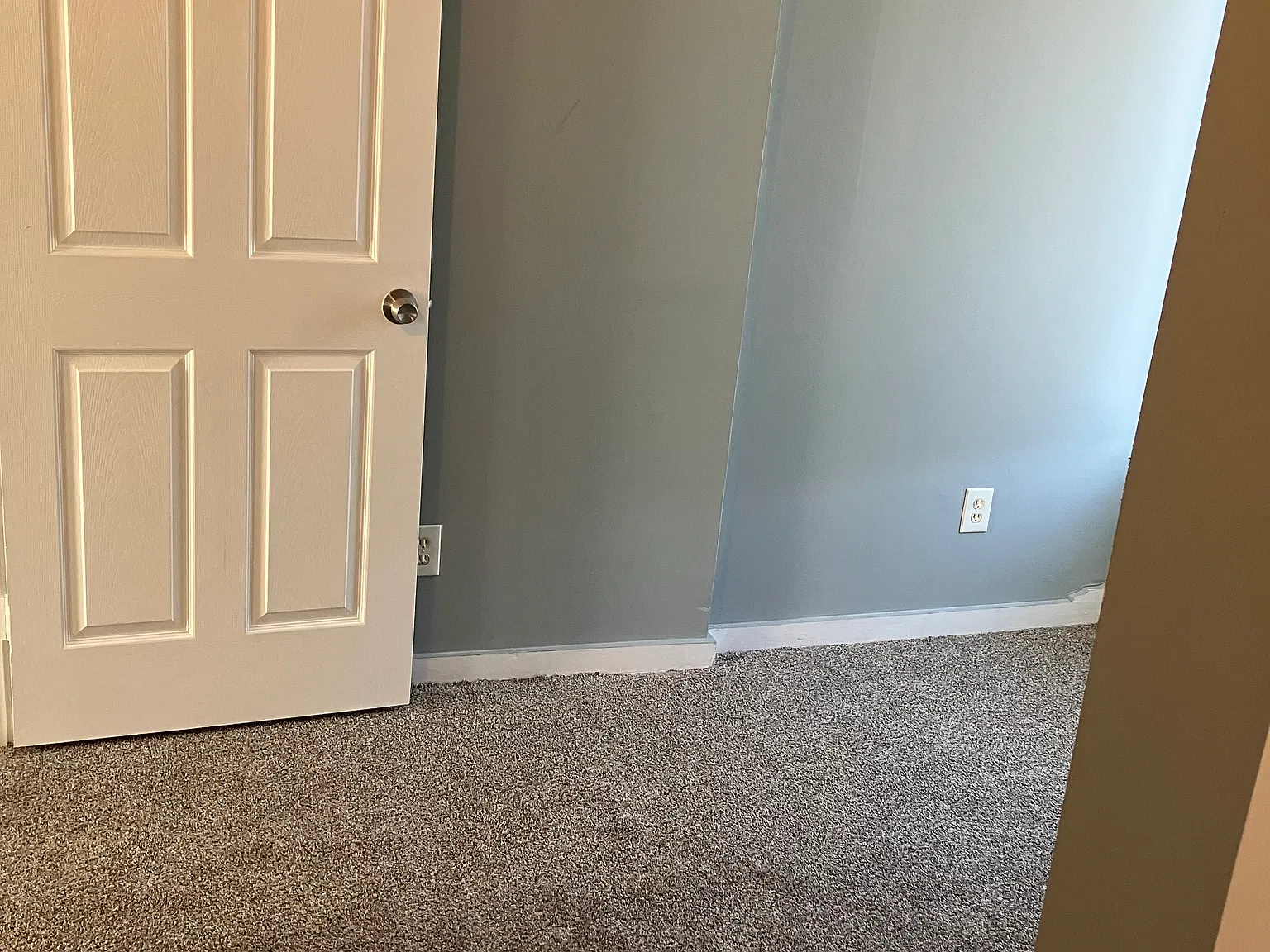 1 bed, $1,000 — Photo 4