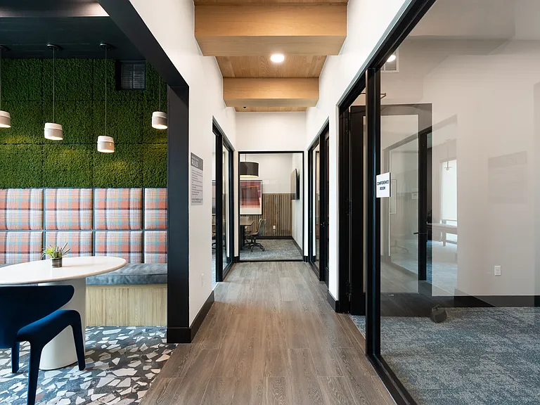 Delegate at City Point — Photo 14