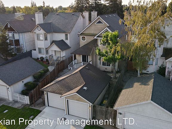 3rd image of 3628 Schooner Dr
