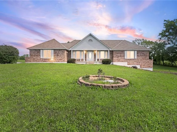 31508 E Truman Rd, Buckner, MO 64016