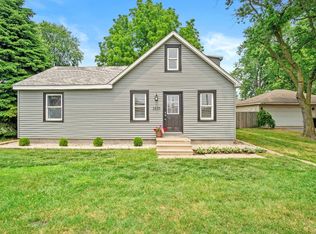 2635 Hart Rd, Highland, IN 46322