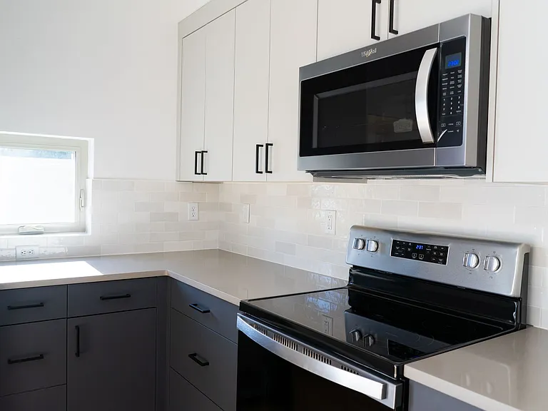 30515 SW Magnolia Ave — Photo 7