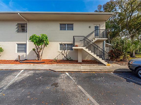 4th image of 5694 40th Ter N APT 421