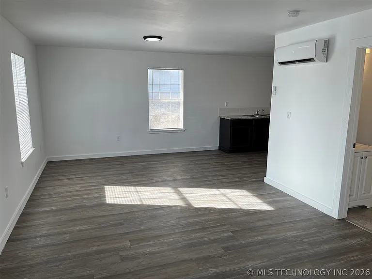 15428 County Road 1508 — Photo 3