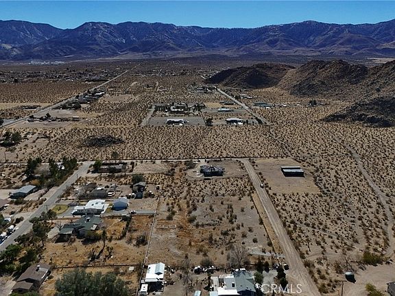 4th image of 728 Red Butte Rd #29