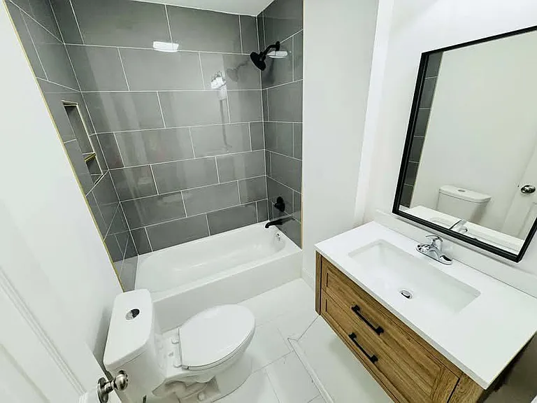 1001 Archdale Dr — Photo 35