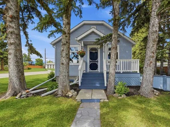 226 S Edgar Ave NW, Diamond Valley, AB T0L 2A0