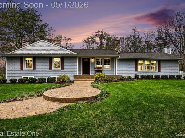 4203 Hough Rd, Dryden, MI 48428