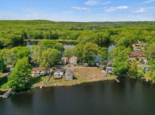 31 Bylund Ave, Auburn, MA 01501