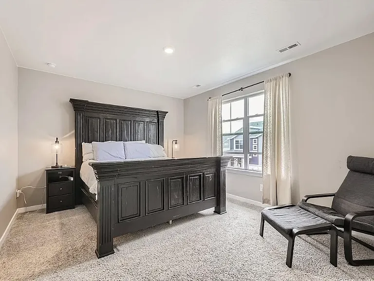 723 N Quatar St — Photo 6