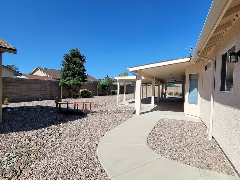 4325 N Plainsman Way — Photo 1