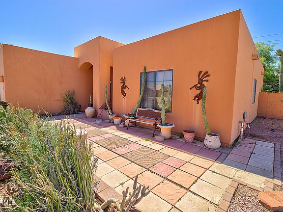 2nd image of 10969 W MALIBU Circle