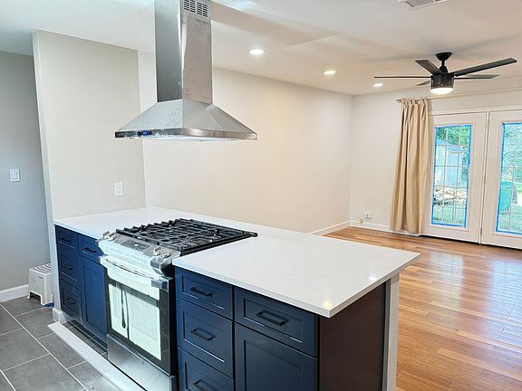 3rd image of 8711 Brookfield Dr