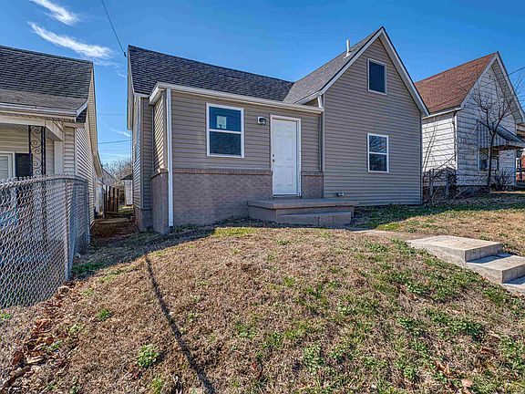 5th image of 1412 Cumnock St