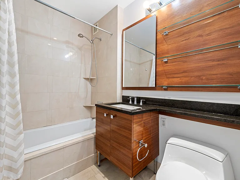 120 Riverside Blvd #10P — Photo 5