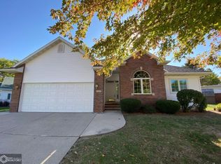 1022 N Terrace Dr, Webster City, IA 50595