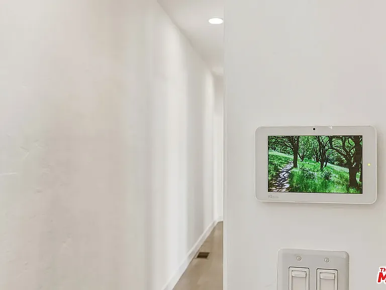 3429 Edgehill Dr #3 — Photo 15