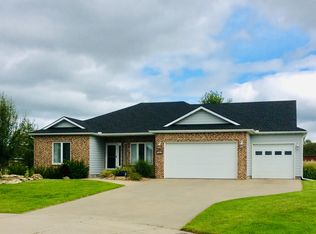 1000 Flint Ct, Burlington, KS 66839