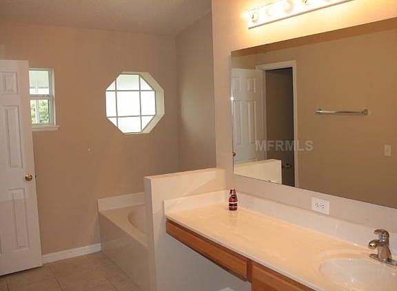 4th image of 2353 Walnut Canyon Dr