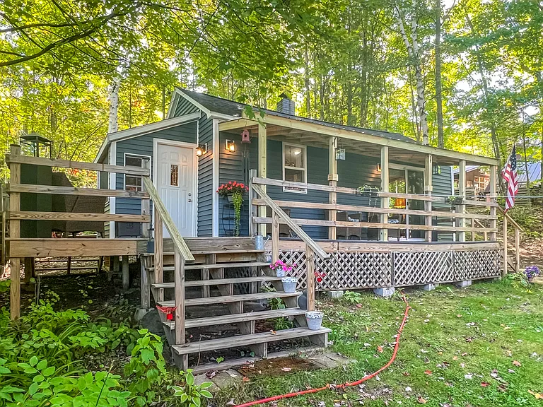 8 Perala Ct — Photo 2