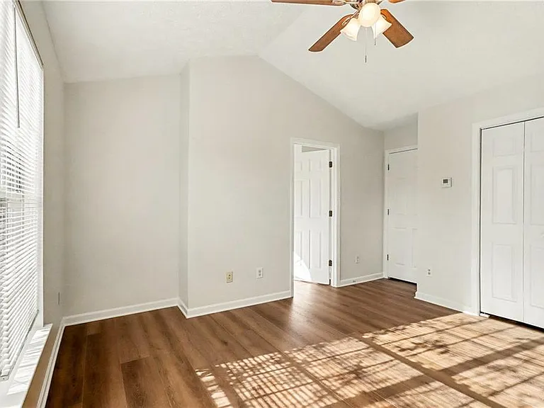 2559 Walden Lake Dr — Photo 9